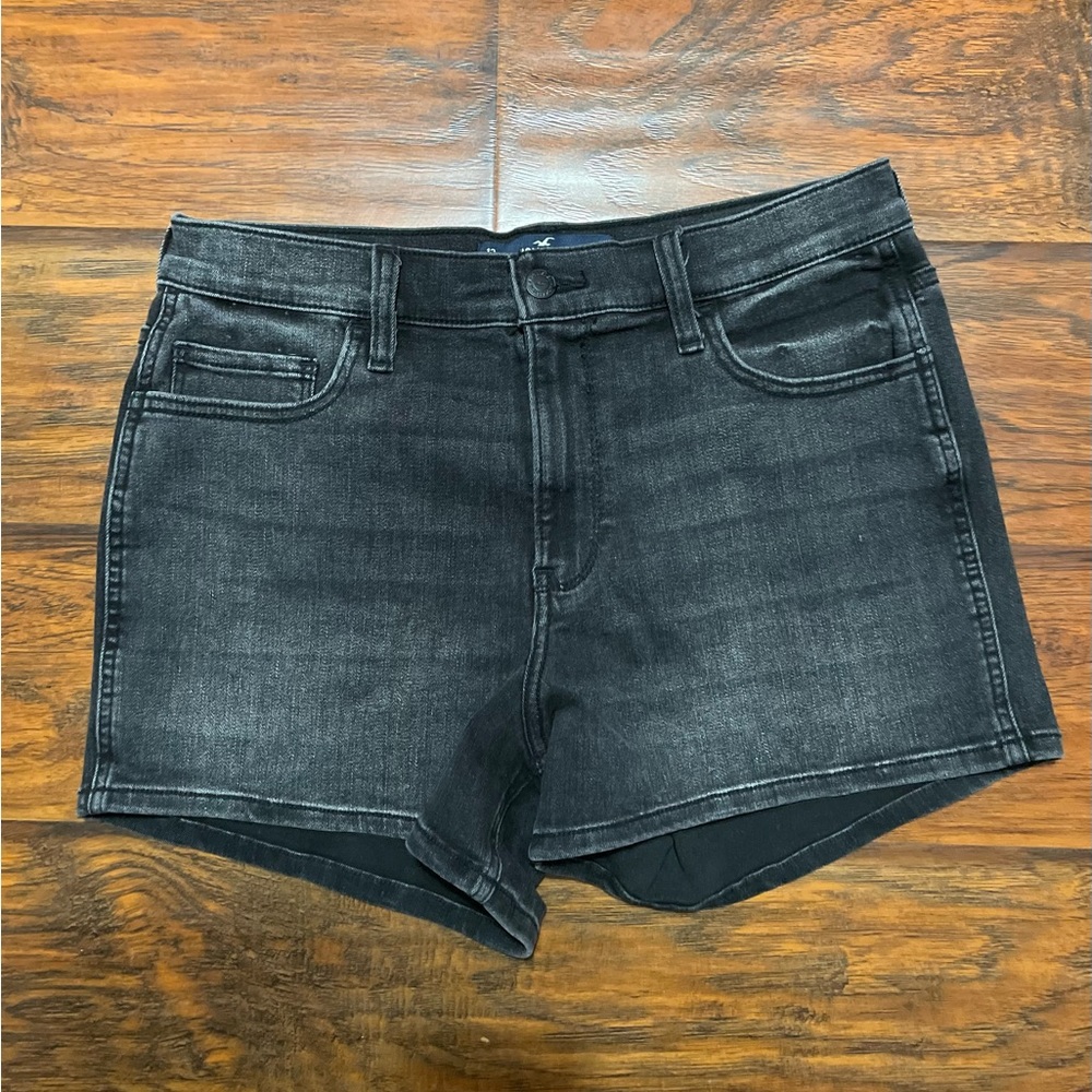 Hollister High-Rise Short 3”